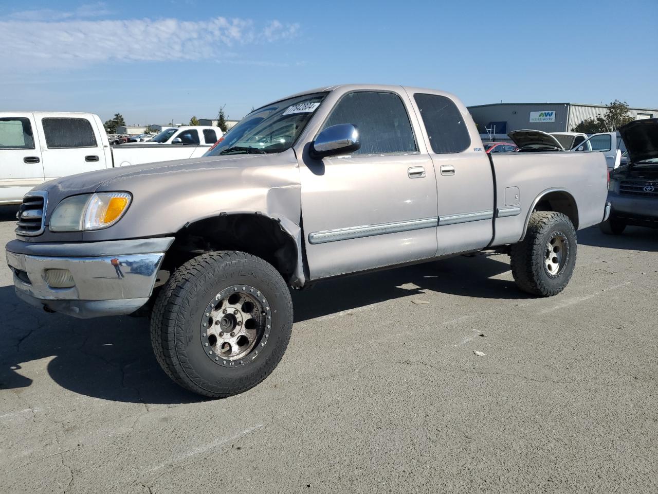 TOYOTA TUNDRA ACC 2000
