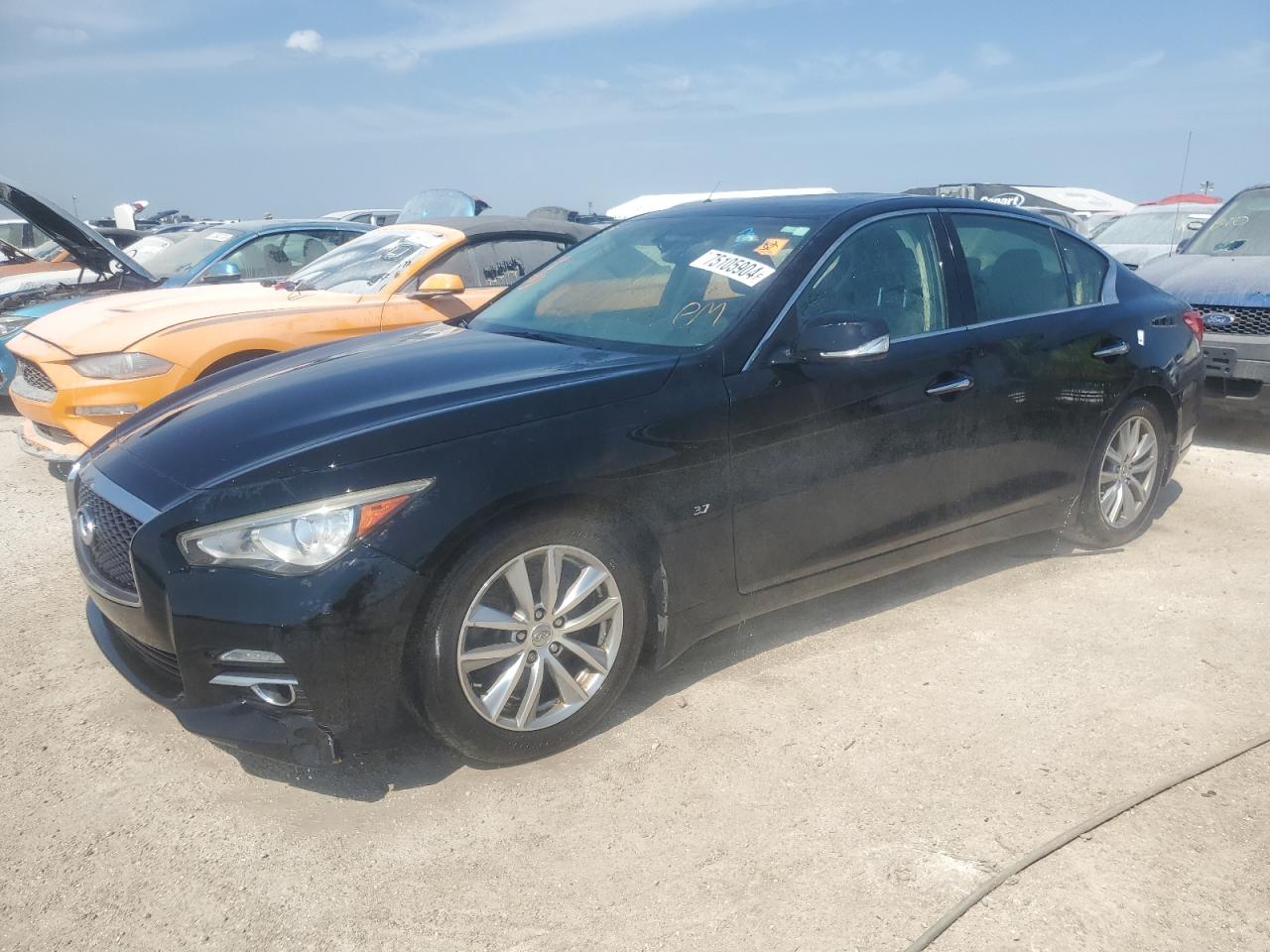 INFINITI Q50 BASE 2015
