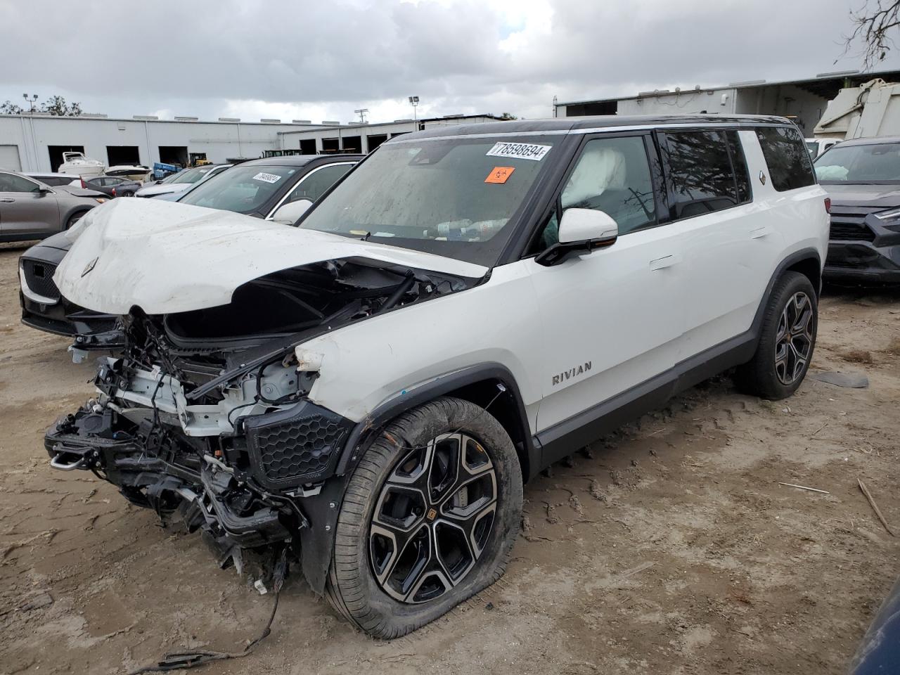 RIVIAN R1S ADVENT 2023