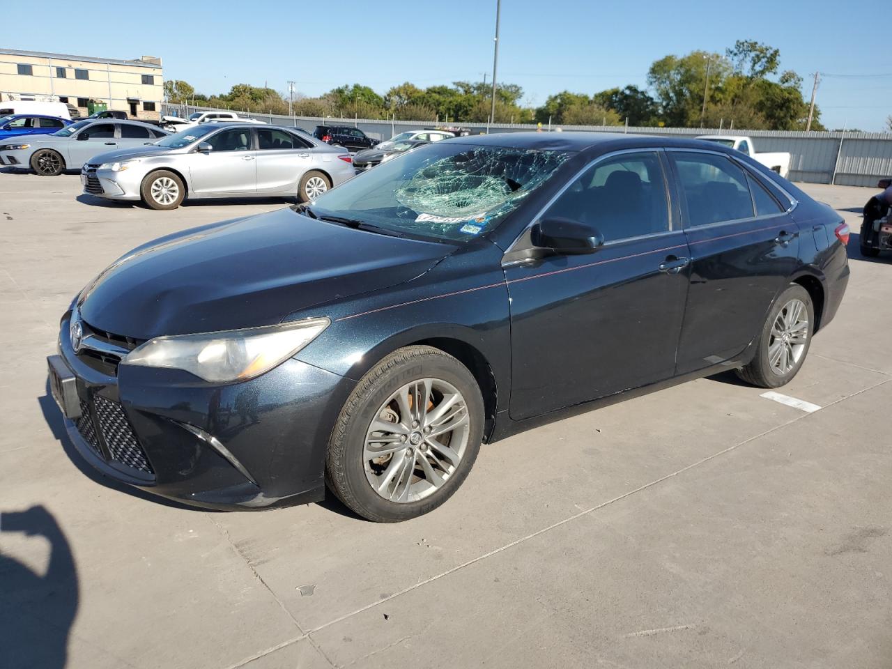 TOYOTA CAMRY LE 2015