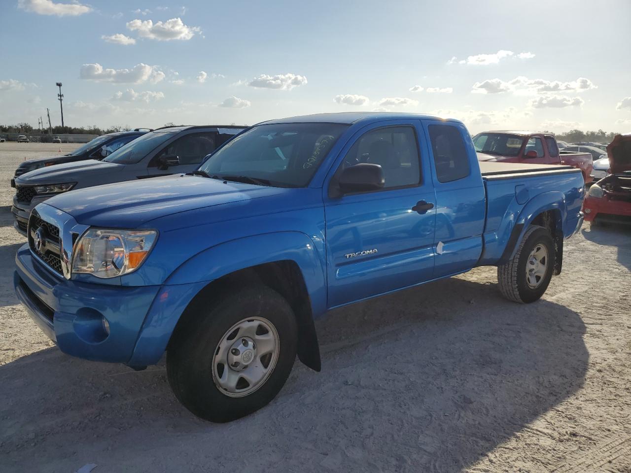 TOYOTA TACOMA ACC 2011