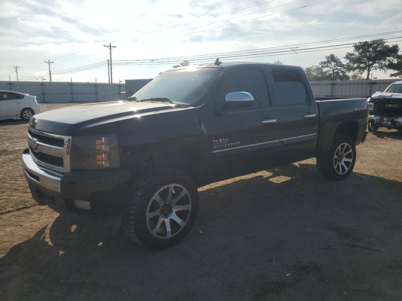 CHEVROLET SILVERADO 2011