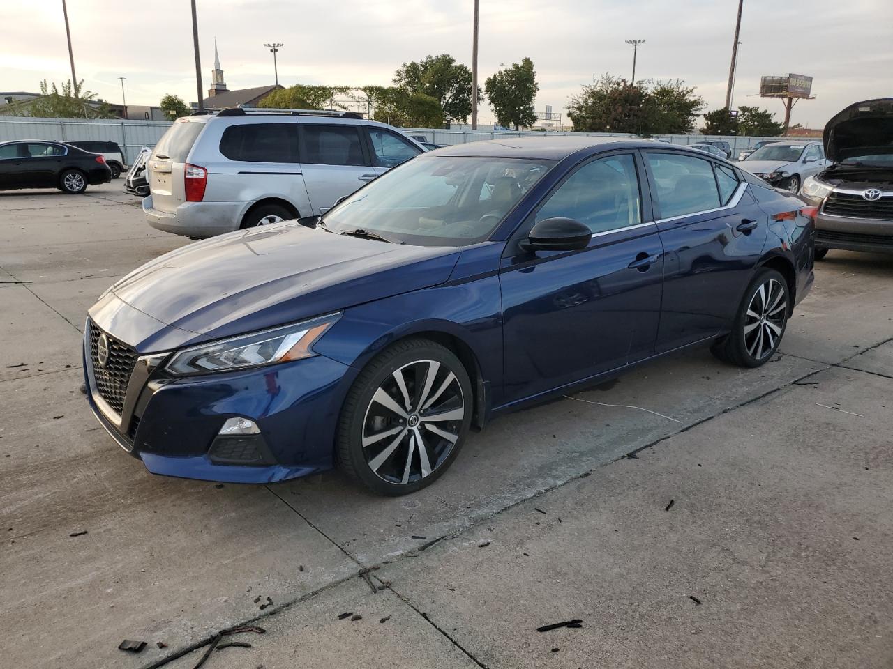 NISSAN ALTIMA SR 2022