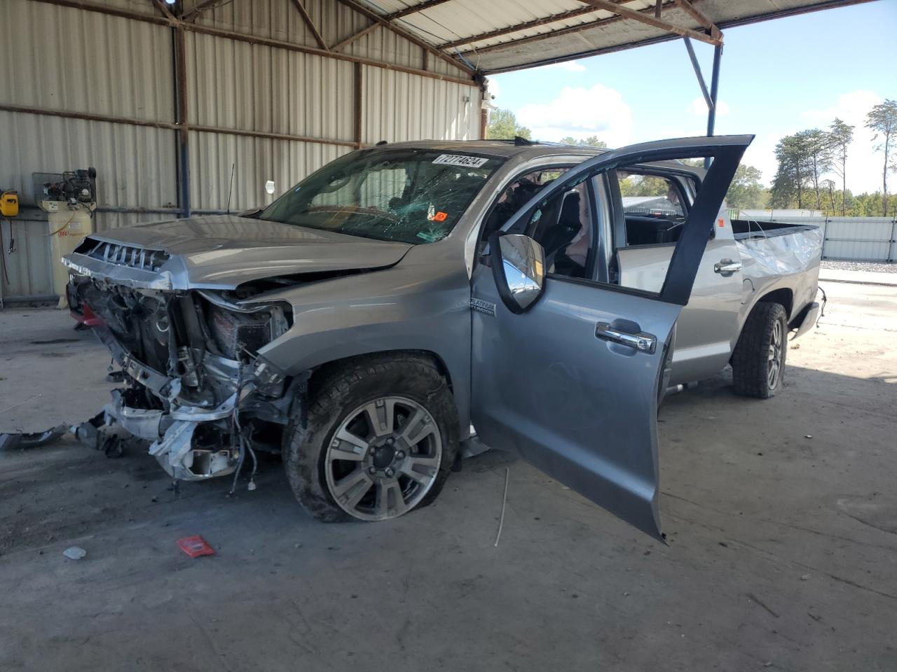 TOYOTA TUNDRA CRE 2017