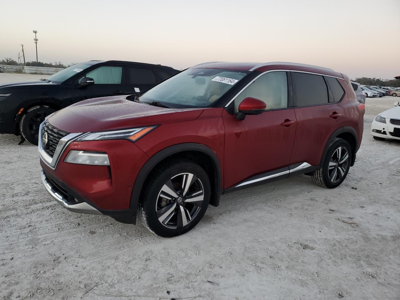 NISSAN ROGUE PLAT 2021