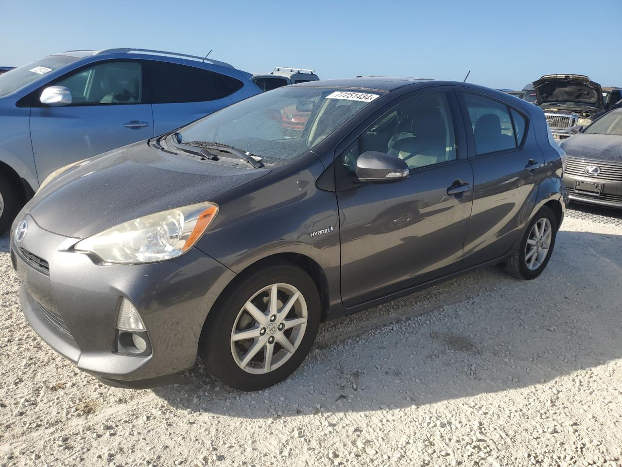 TOYOTA PRIUS C 2012