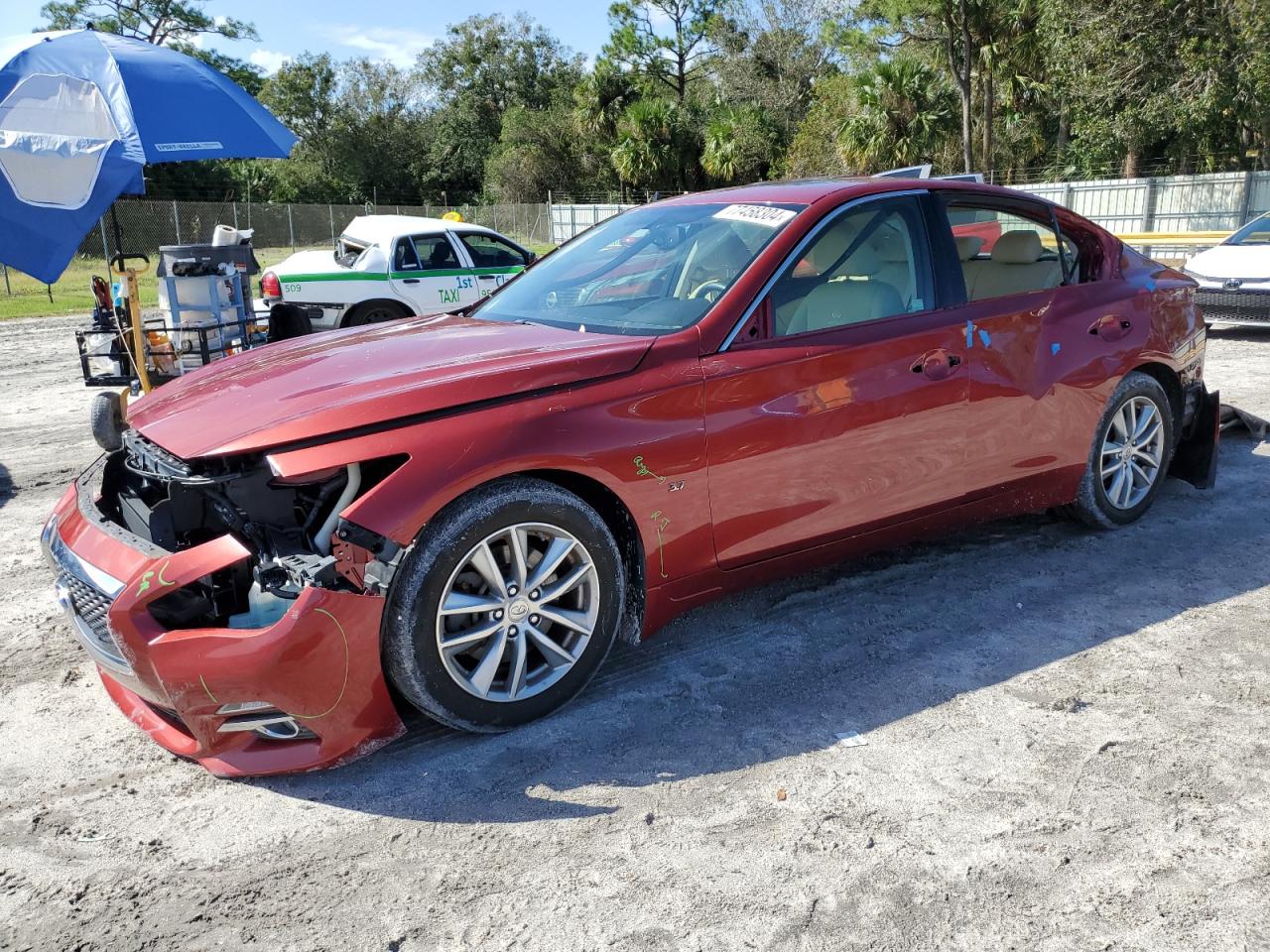 INFINITI Q50 BASE 2014