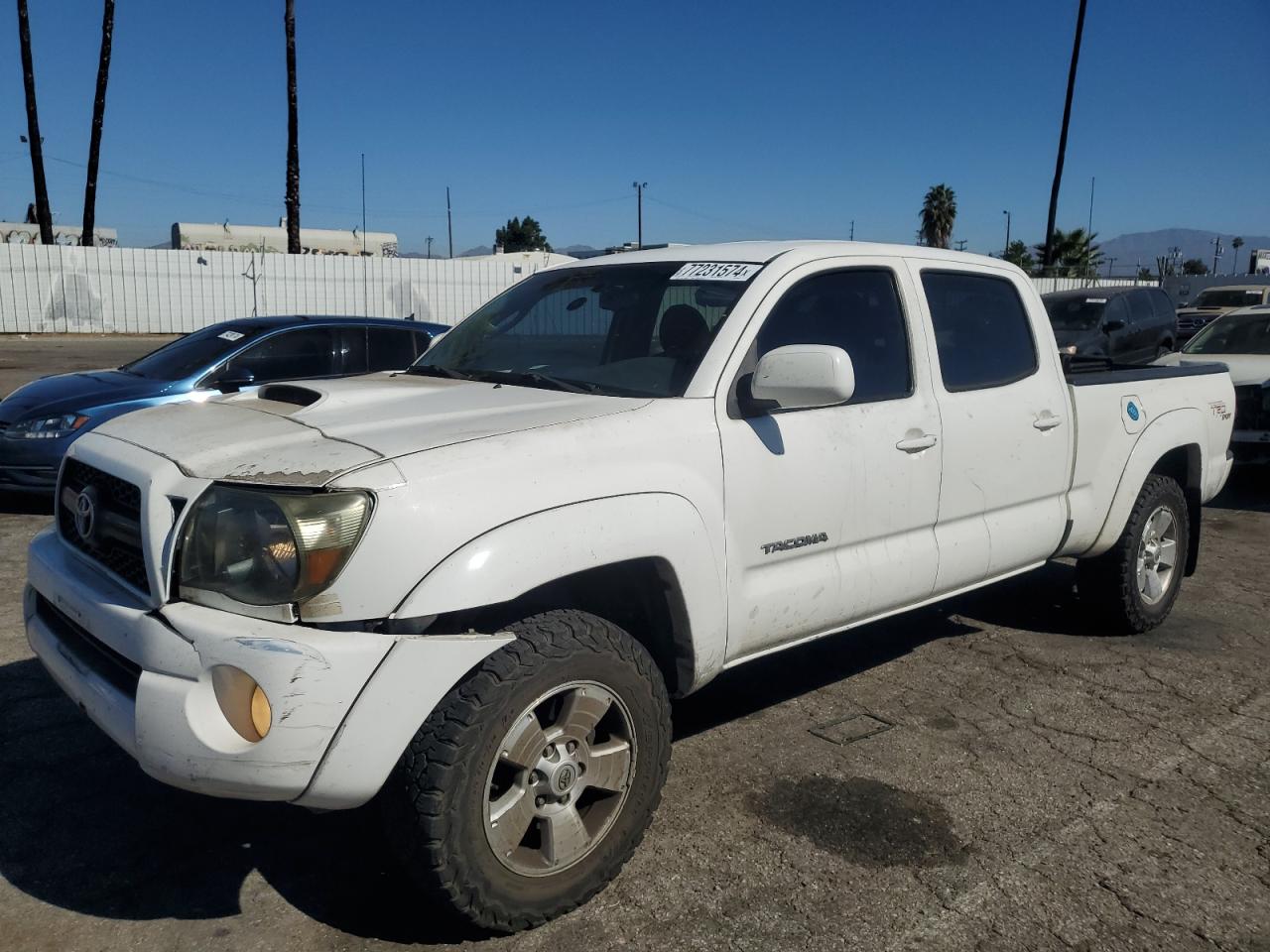 TOYOTA TACOMA DOU 2011