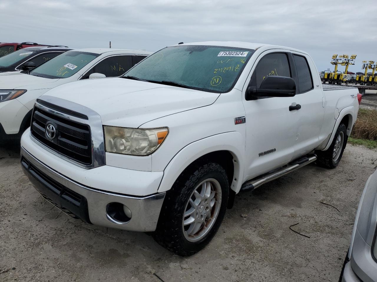 TOYOTA TUNDRA DOU 2010