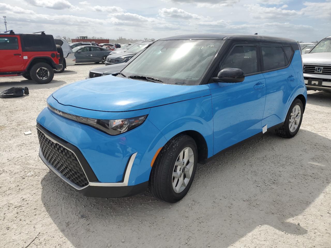 KIA SOUL LX 2023
