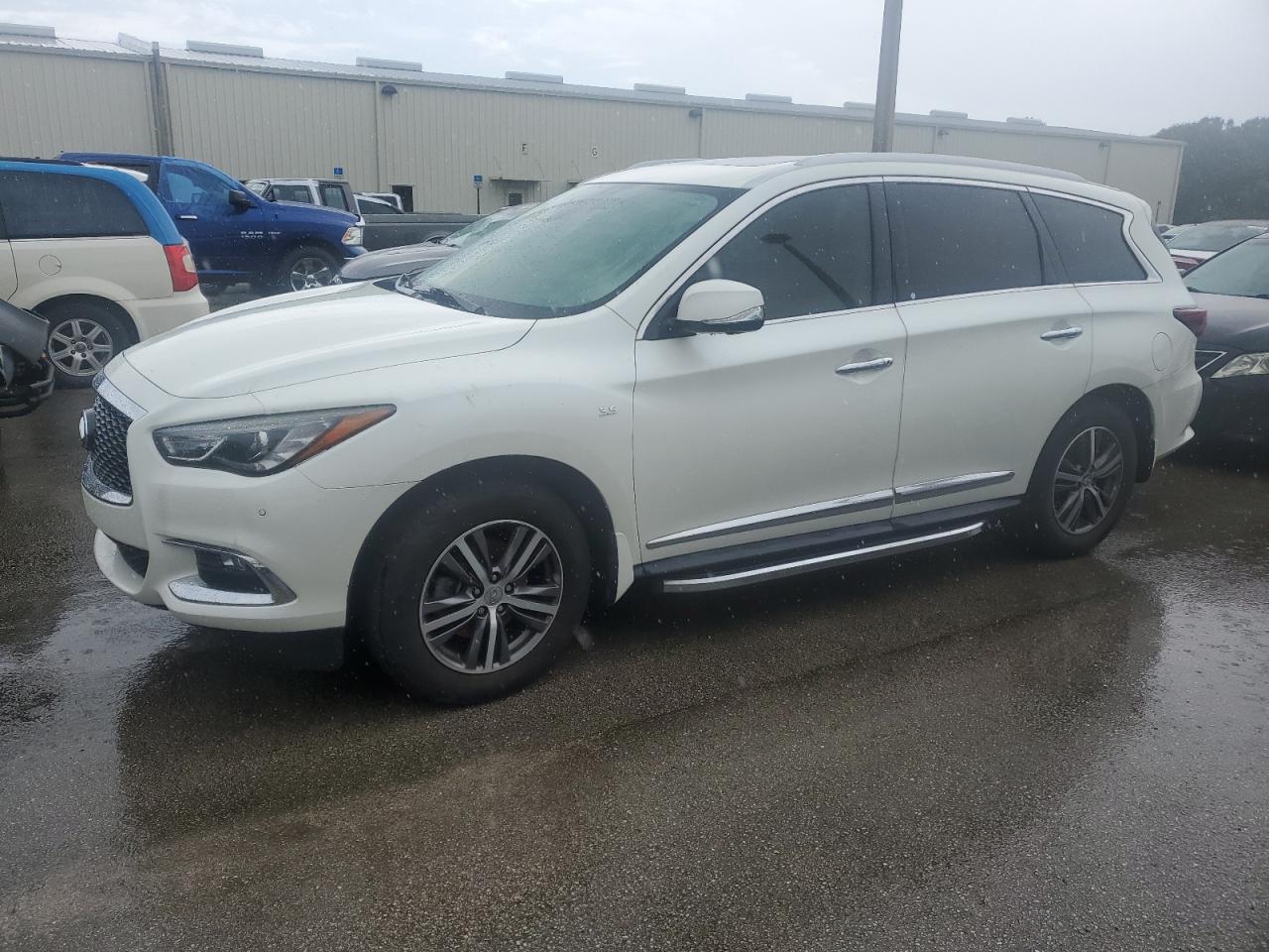 INFINITI QX60 LUXE 2020