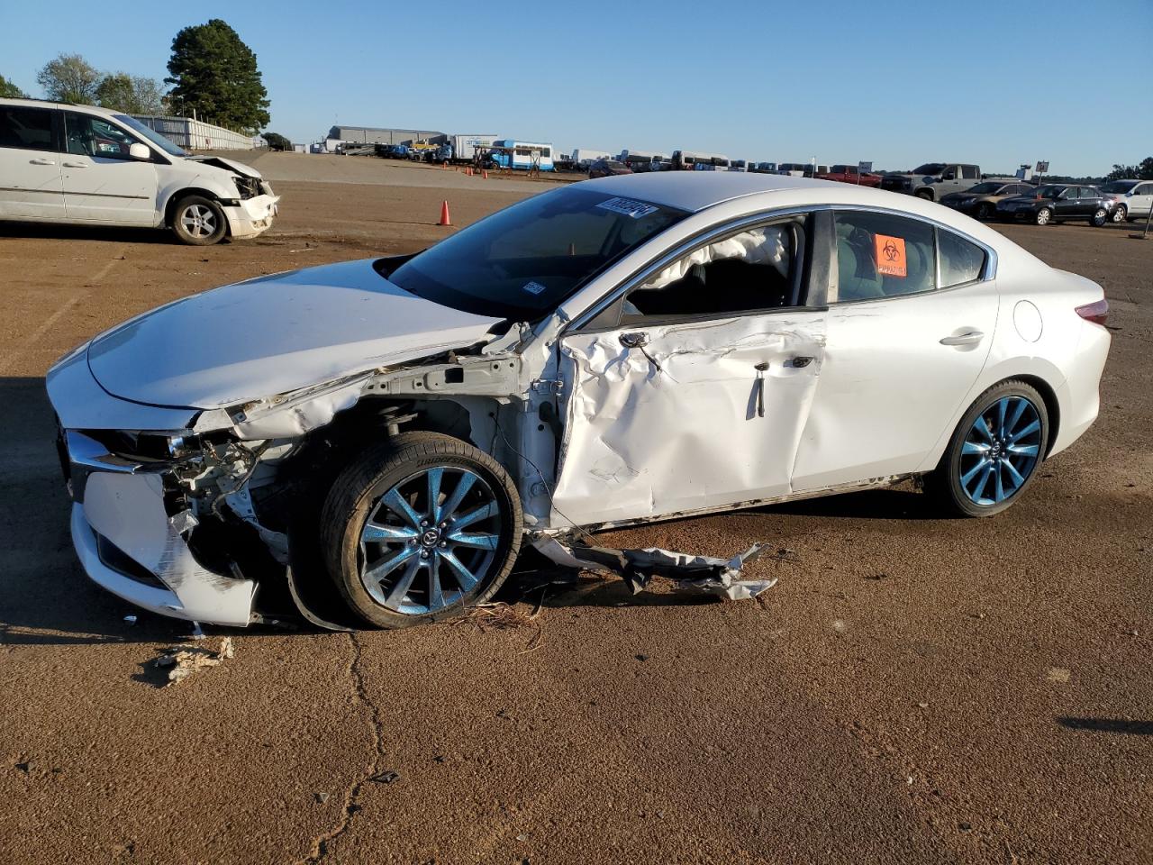 MAZDA 3 PREFERRE 2019