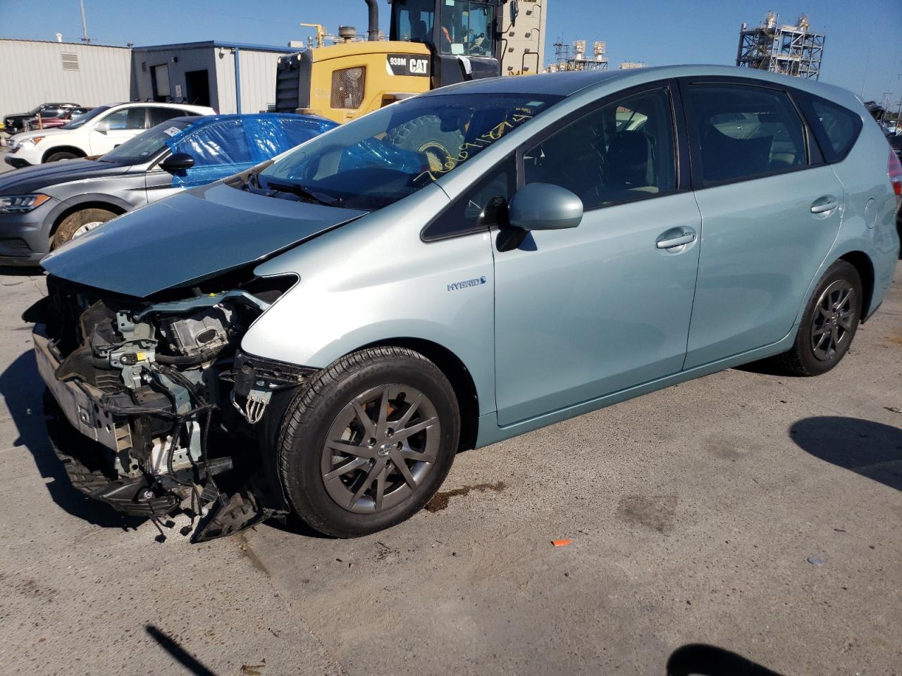 TOYOTA PRIUS V 2017