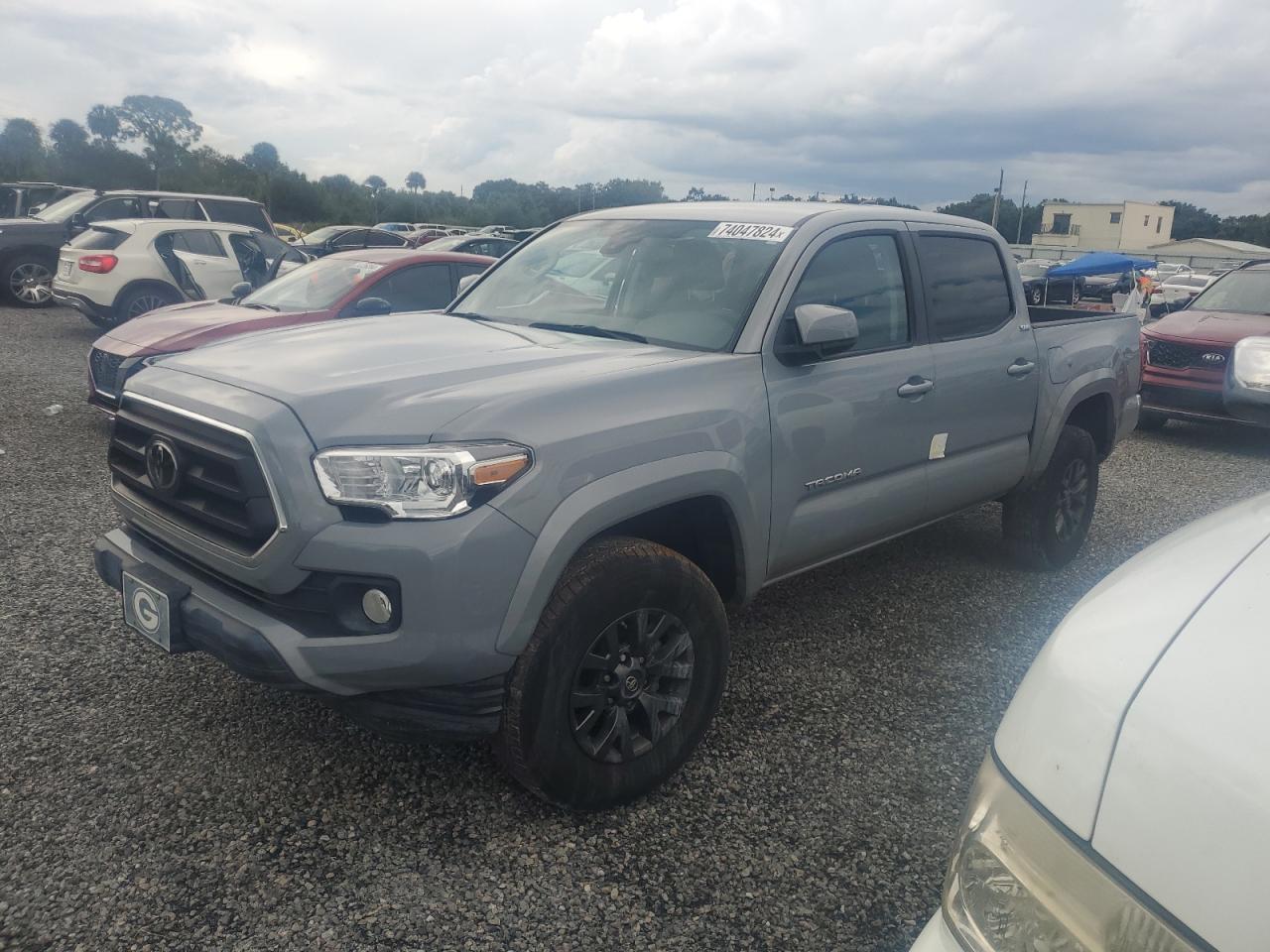 TOYOTA TACOMA DOU 2021