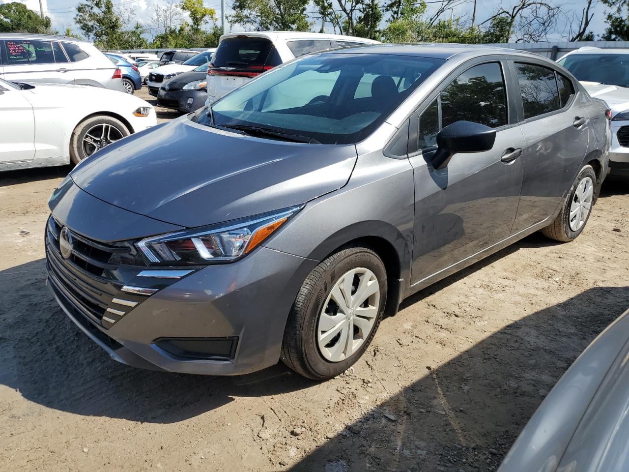 NISSAN VERSA S 2024