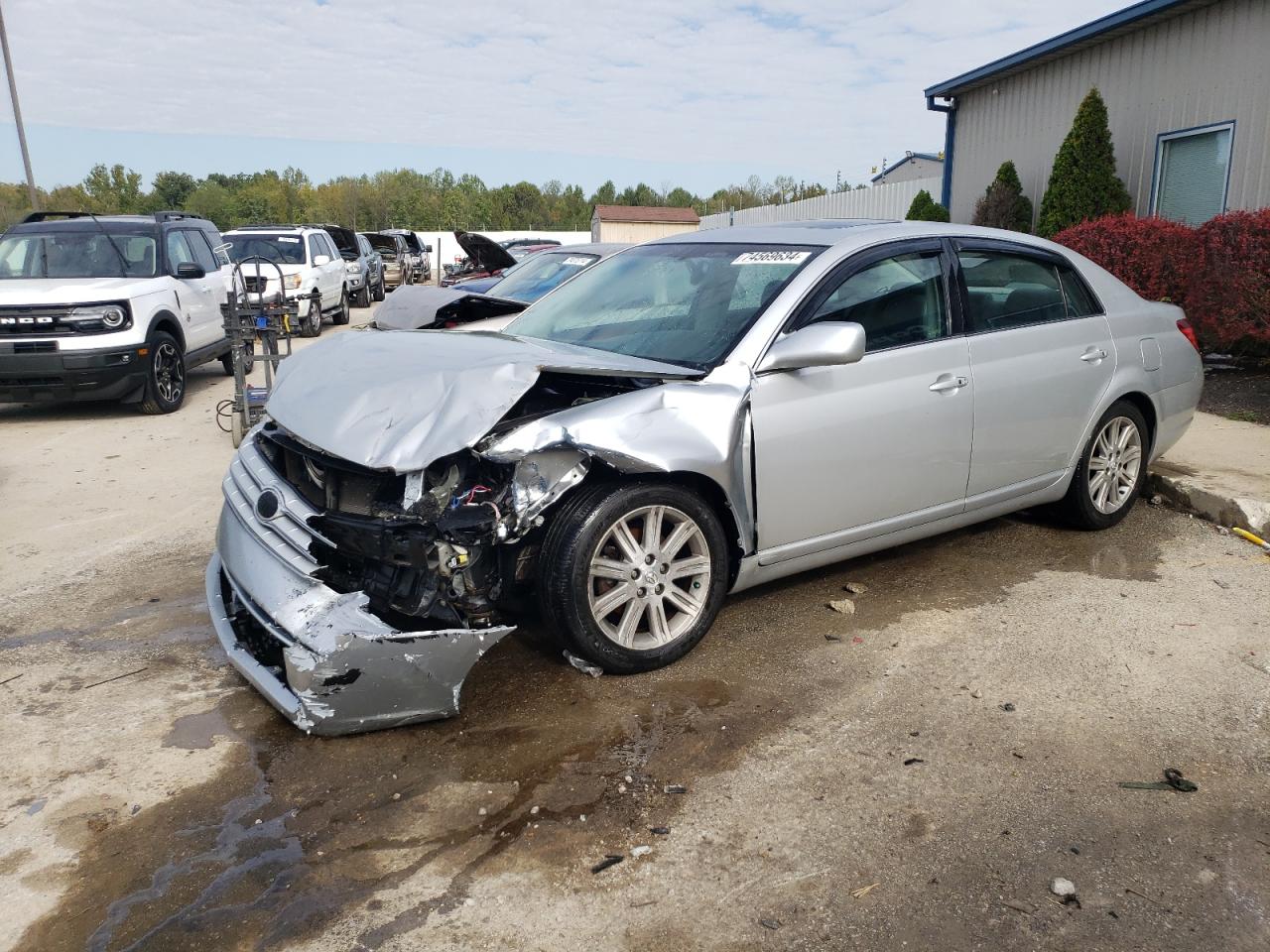 TOYOTA AVALON XL 2005