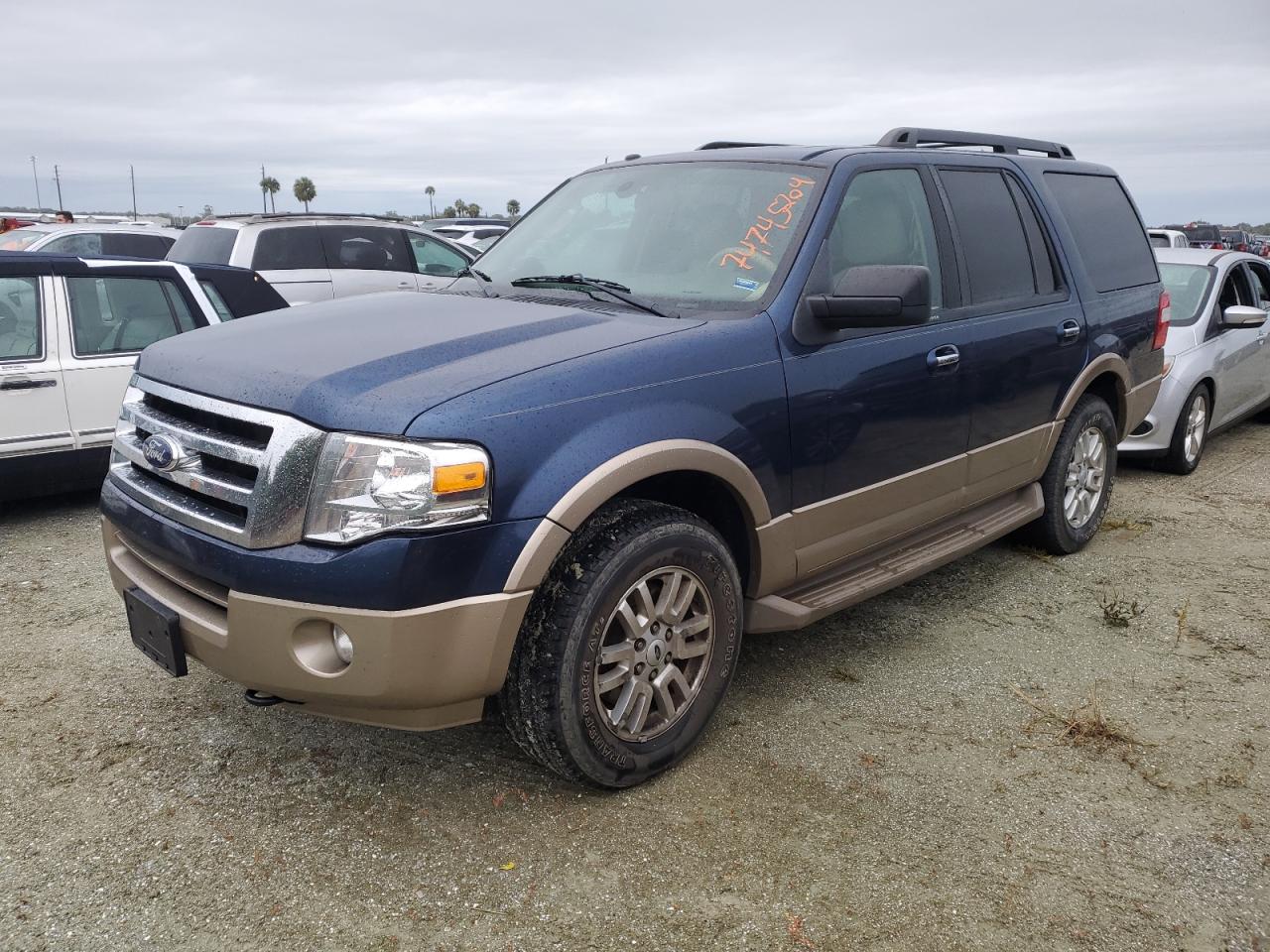 FORD EXPEDITION 2013
