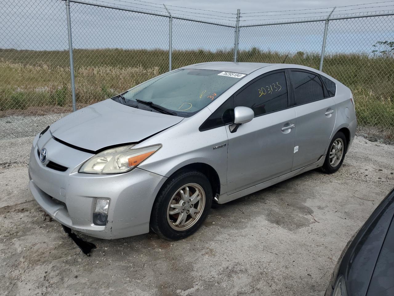 TOYOTA PRIUS 2011