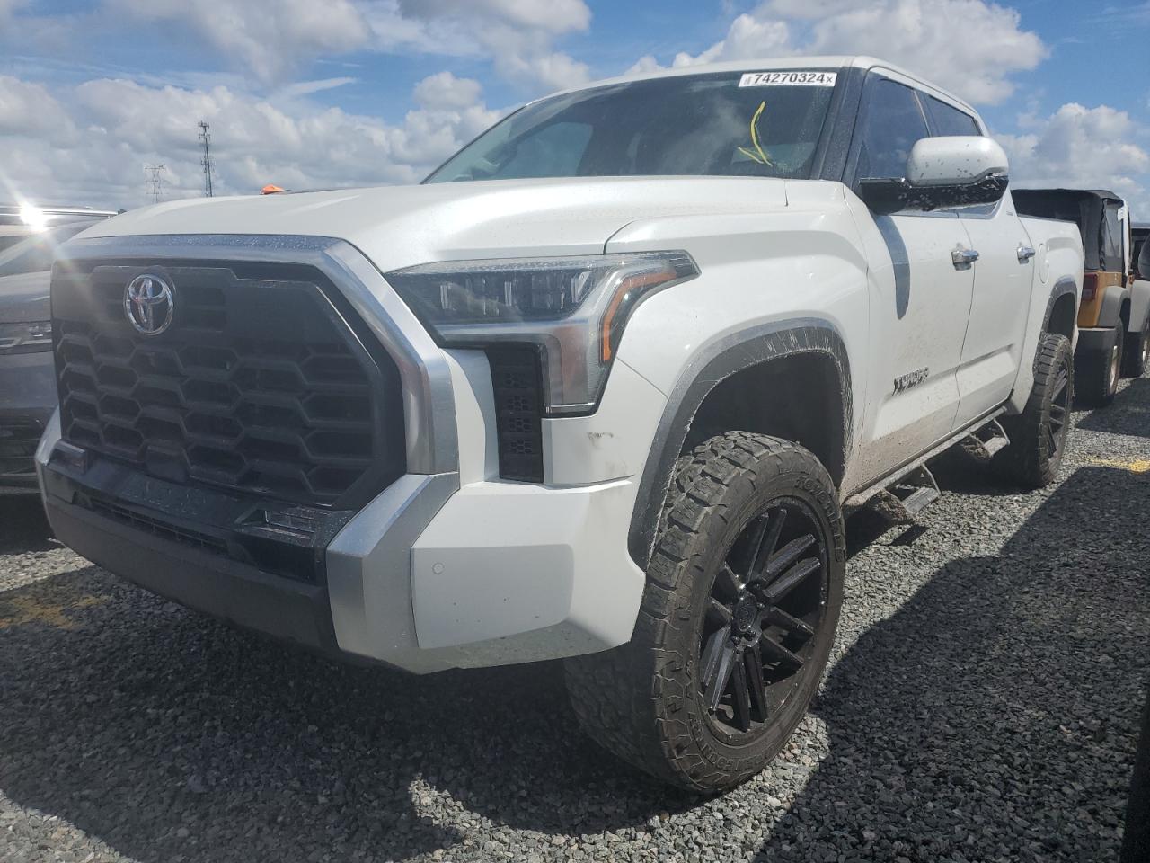 TOYOTA TUNDRA CRE 2023