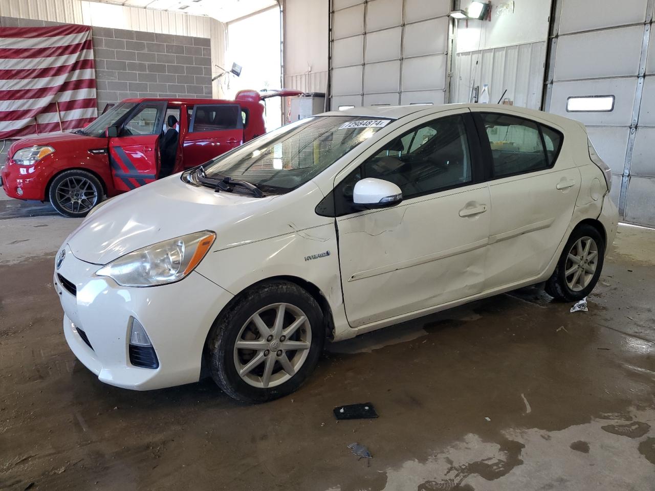 TOYOTA PRIUS C 2012