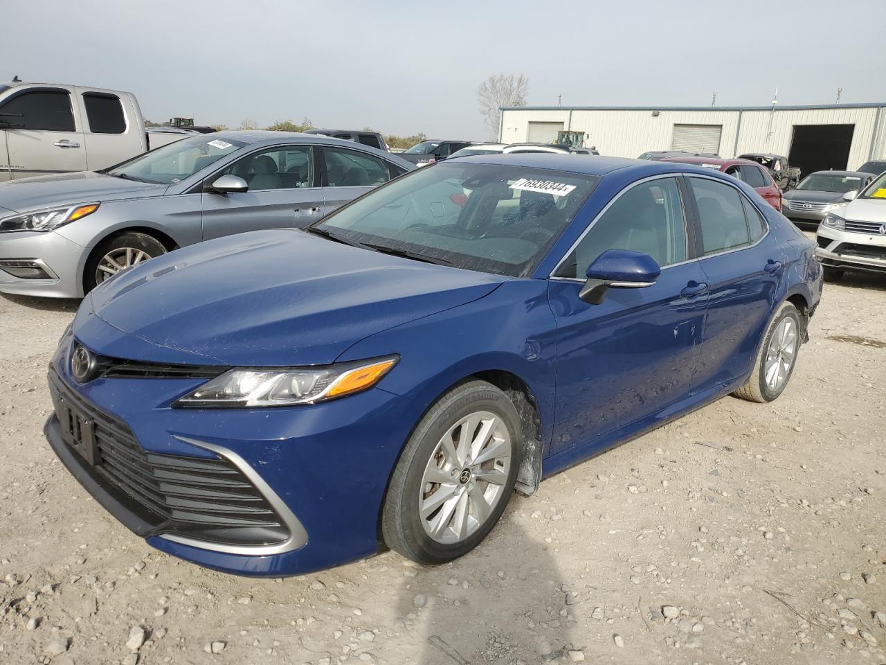 TOYOTA CAMRY LE 2023
