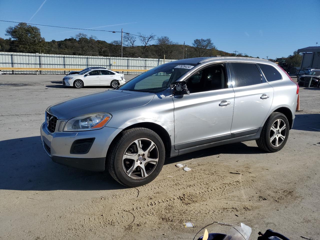 VOLVO XC60 T6 2012