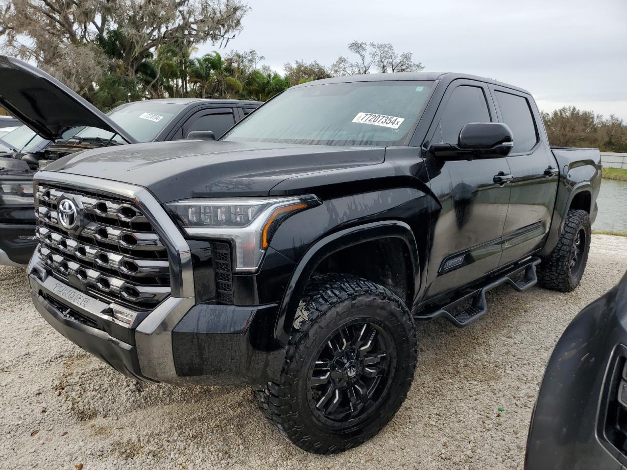 TOYOTA TUNDRA CRE 2023
