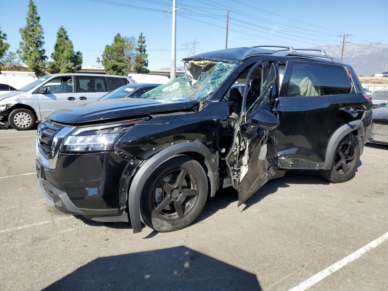 NISSAN PATHFINDER 2022