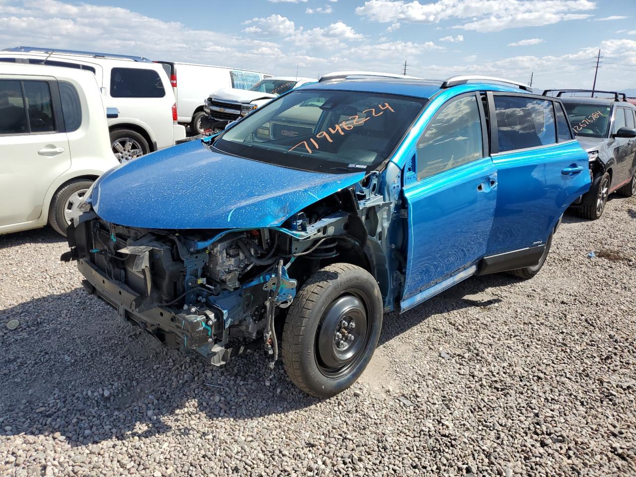 TOYOTA RAV4 HV LE 2017