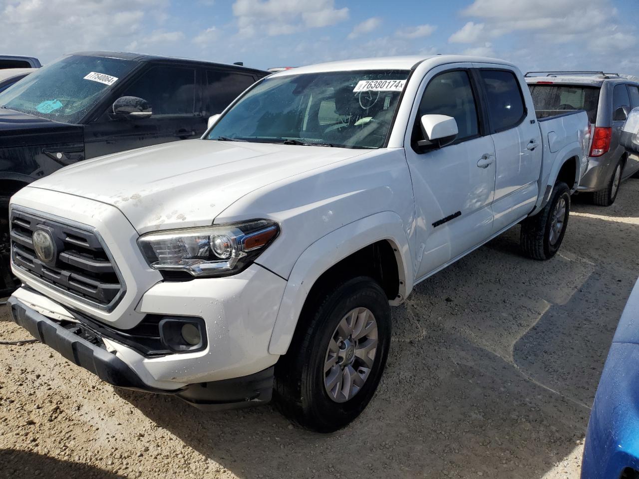 TOYOTA TACOMA DOU 2018