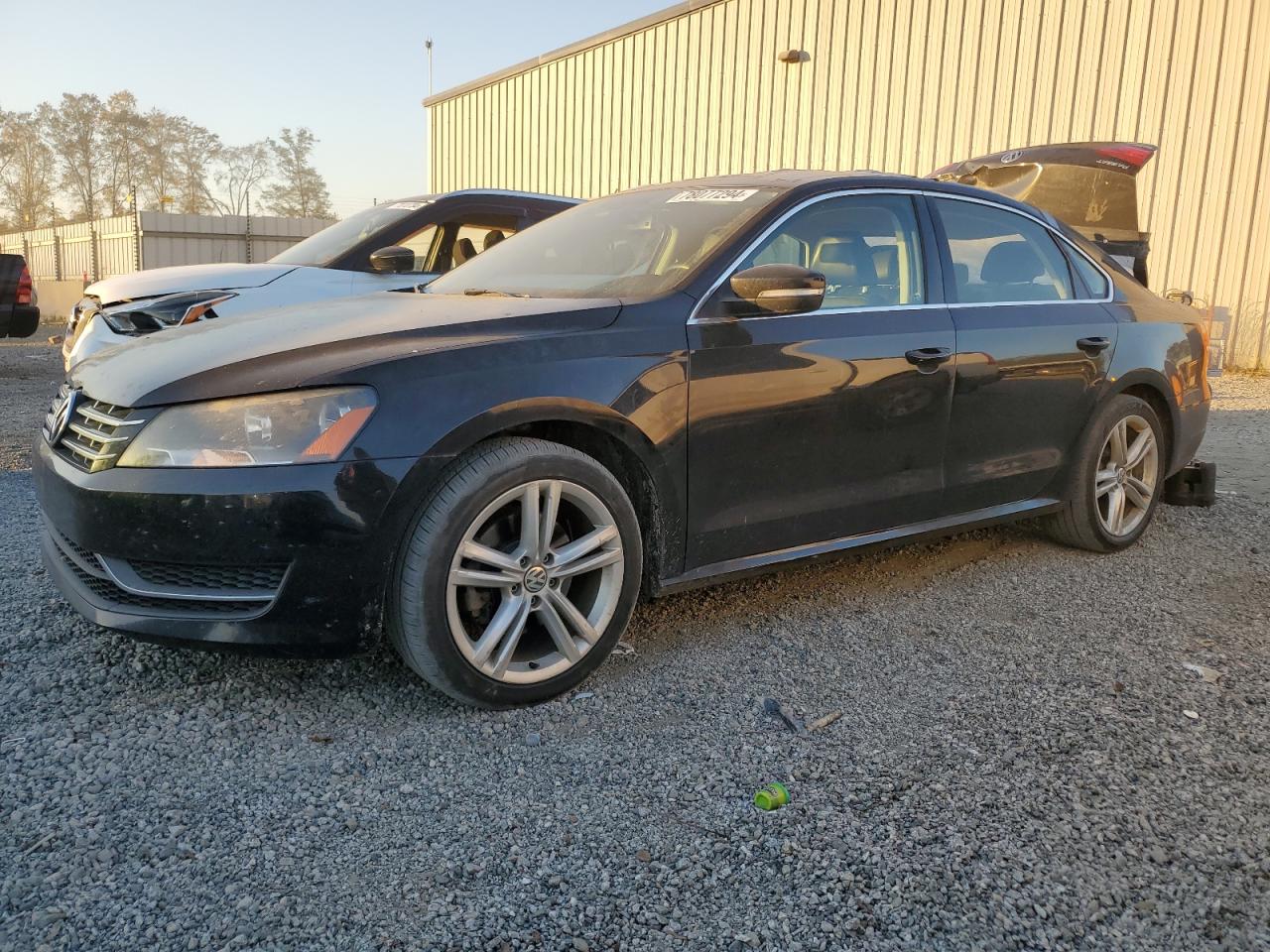 VOLKSWAGEN PASSAT SE 2014