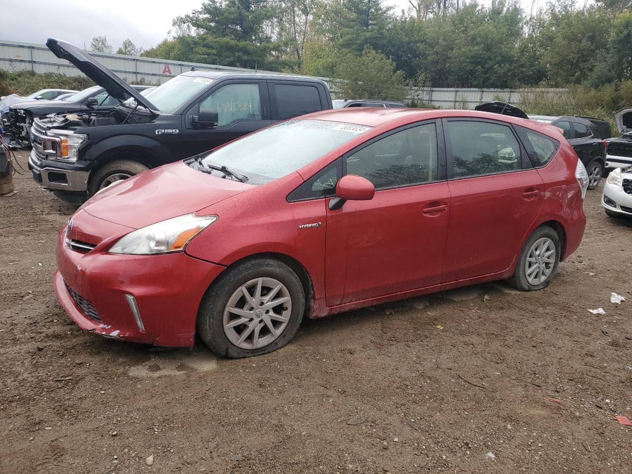 TOYOTA PRIUS V 2012