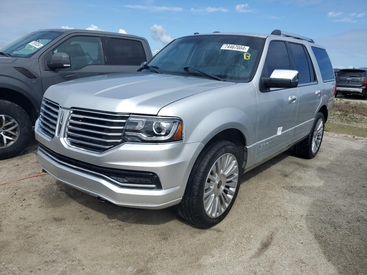 LINCOLN NAVIGATOR 2016