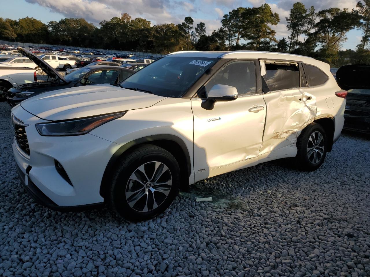 TOYOTA HIGHLANDER 2021