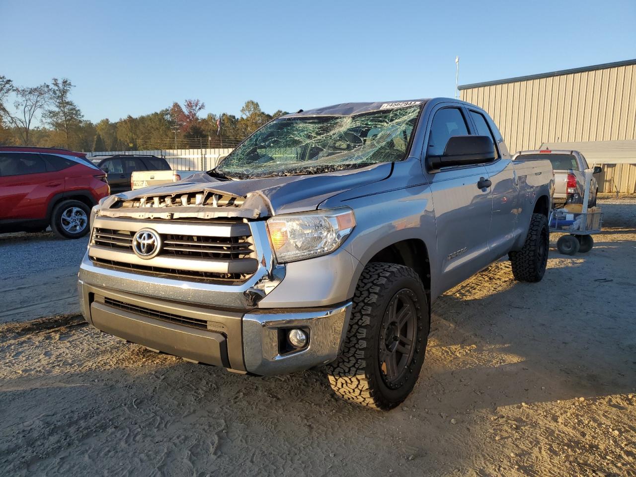 TOYOTA TUNDRA DOU 2014