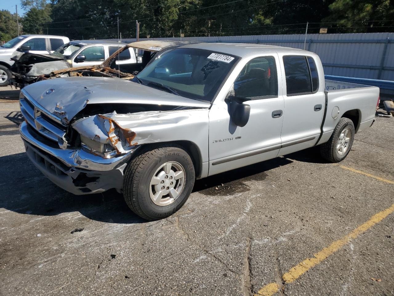 DODGE DAKOTA 2002