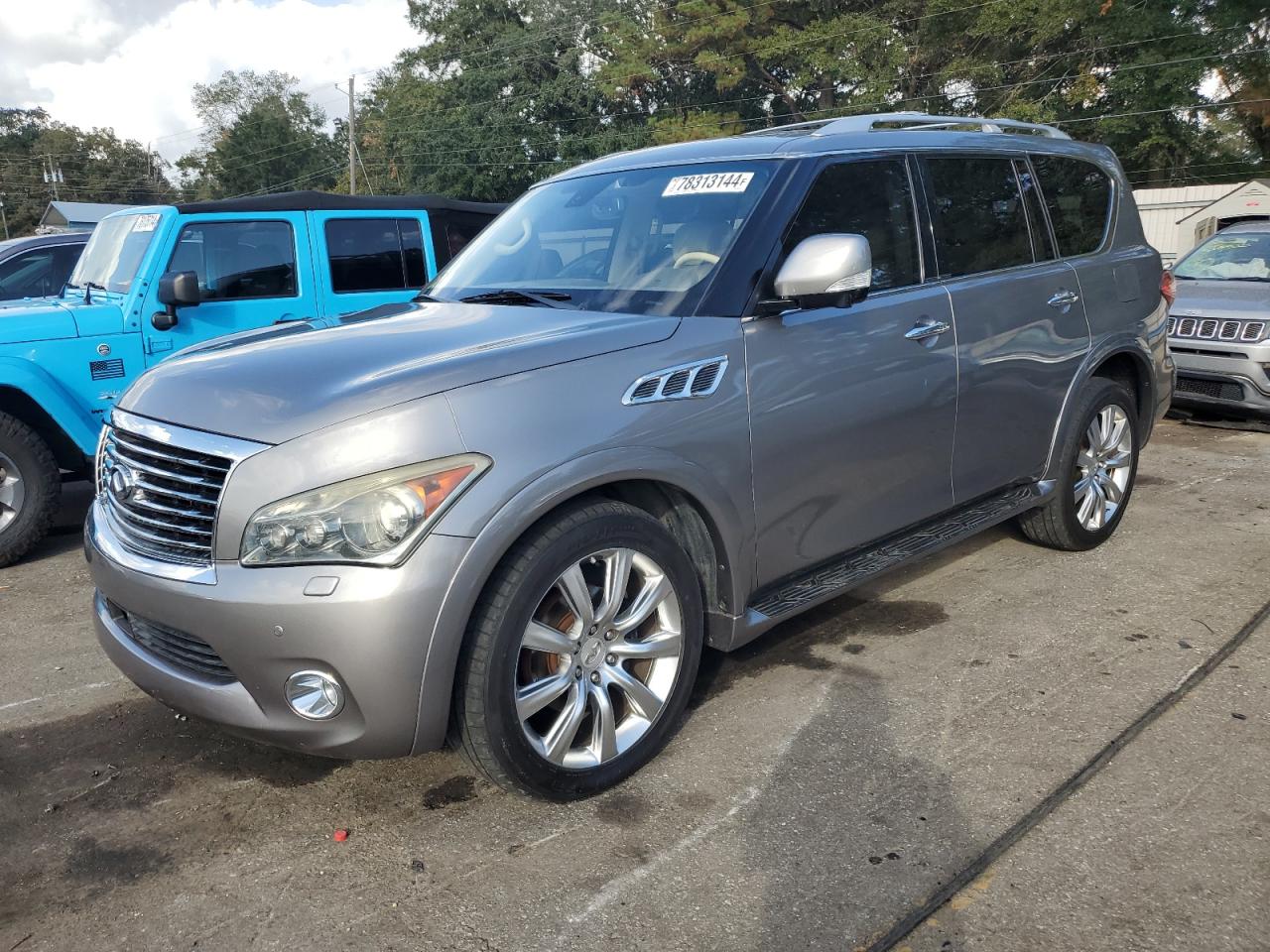 INFINITI QX56 2011