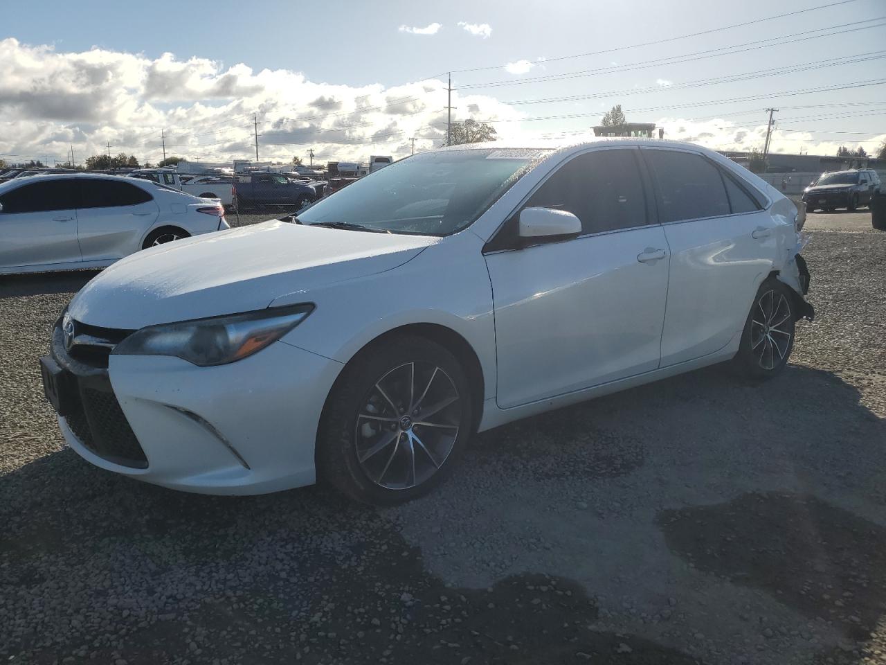 TOYOTA CAMRY LE 2016
