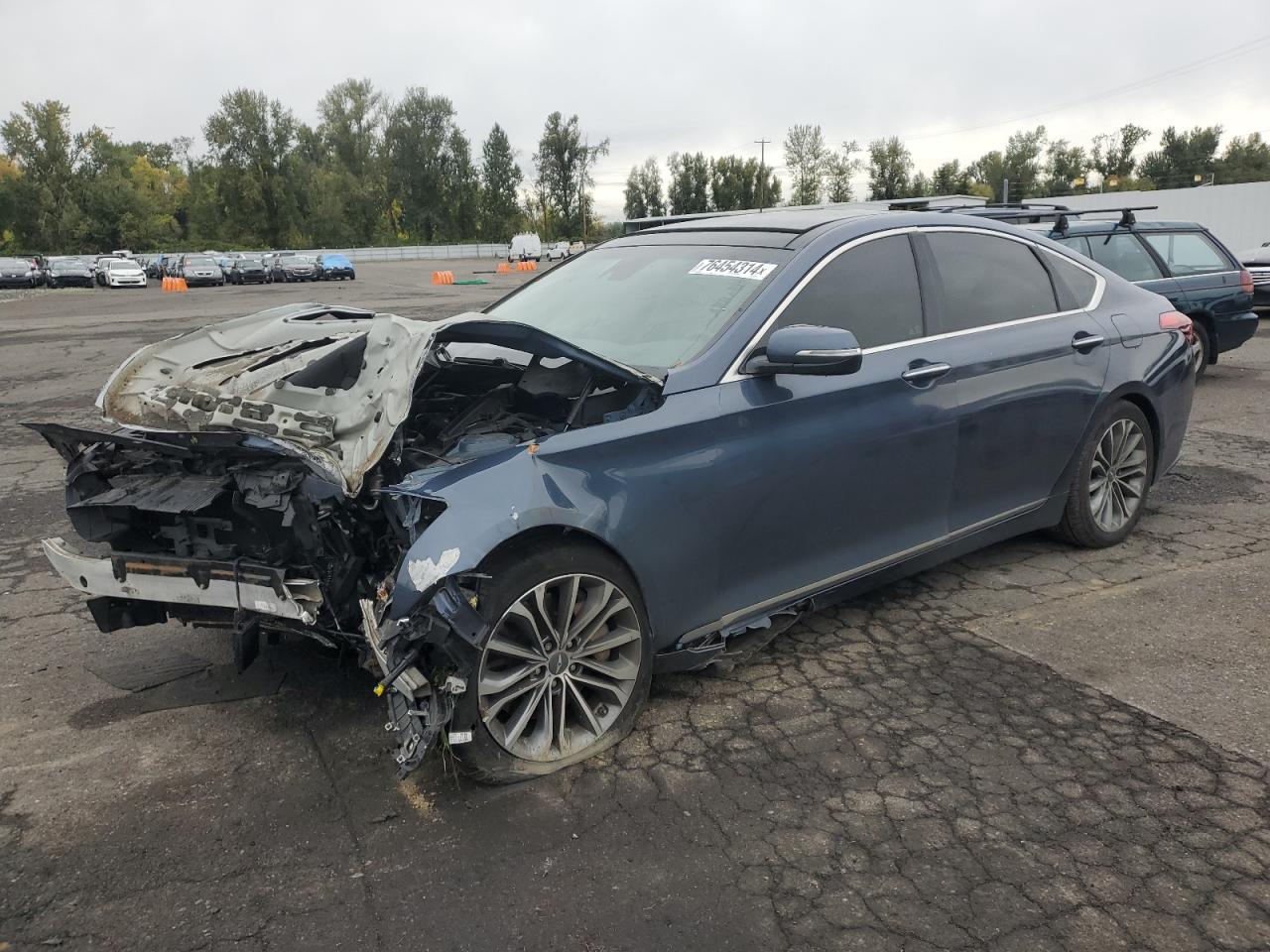 HYUNDAI GENESIS 3. 2015