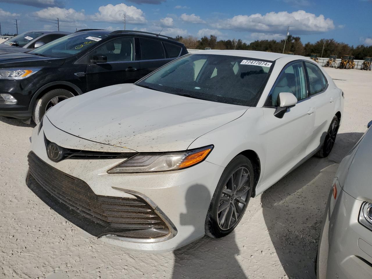 TOYOTA CAMRY XLE 2023