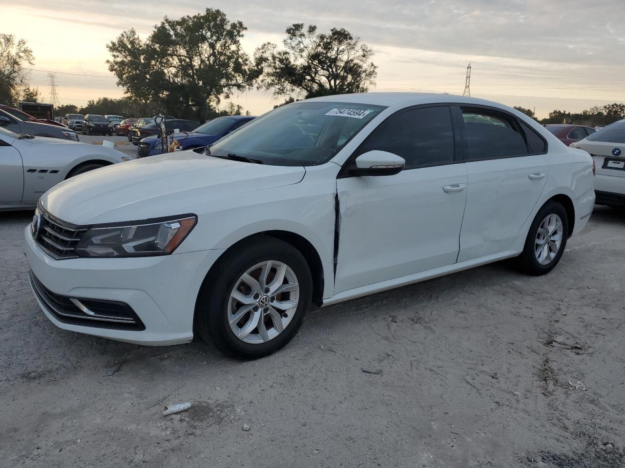 VOLKSWAGEN PASSAT S 2018