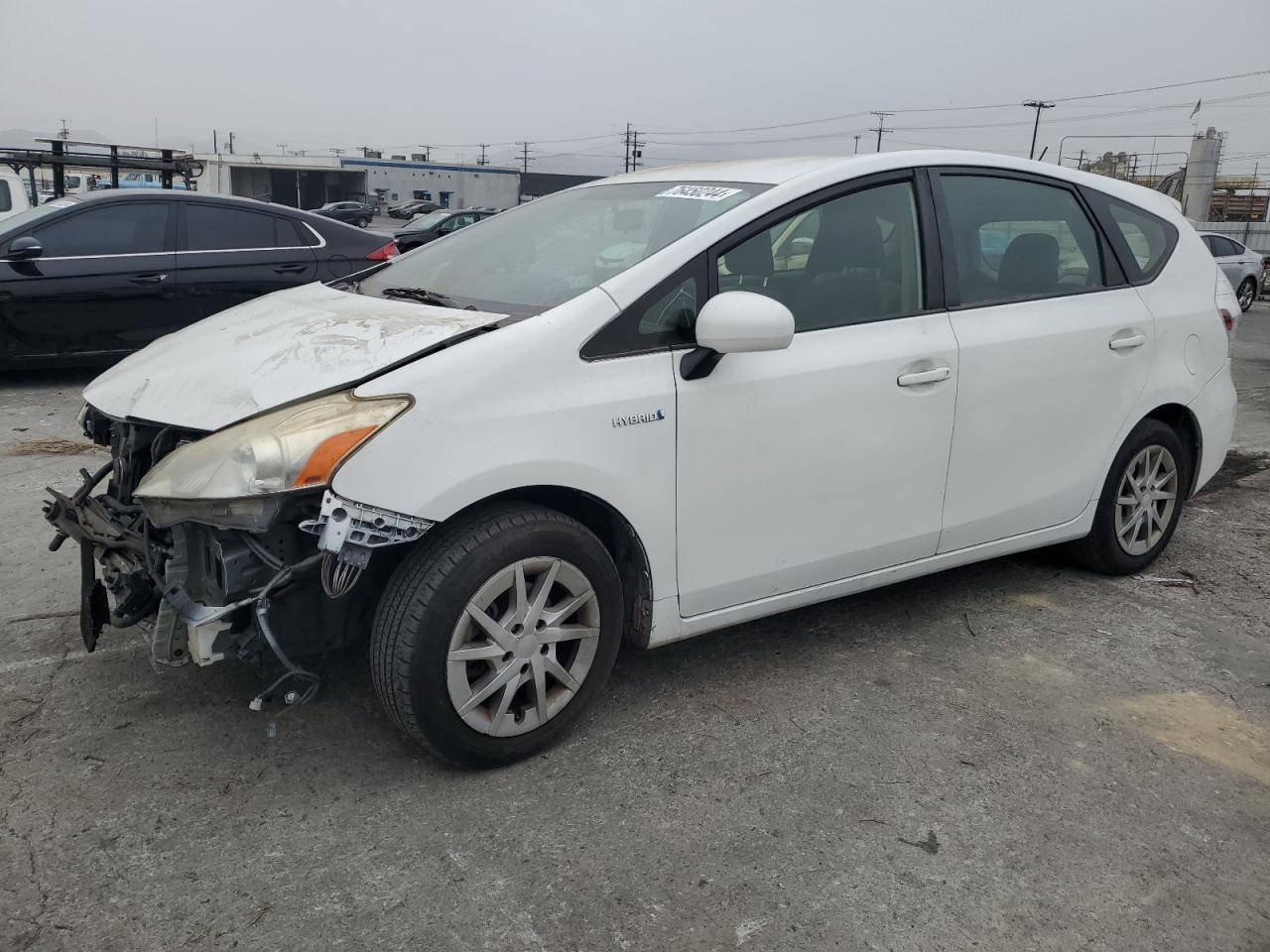 TOYOTA PRIUS V 2015