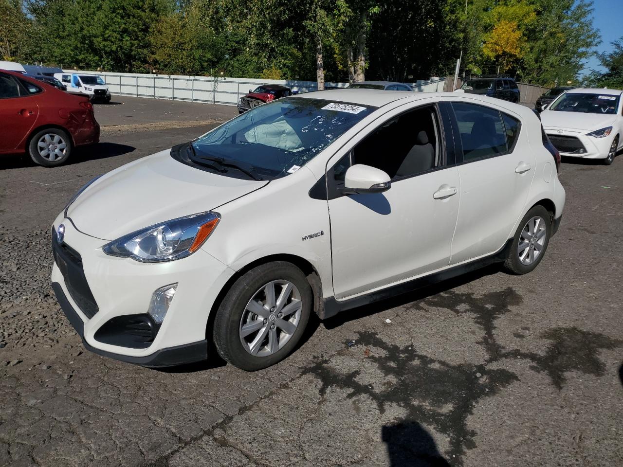 TOYOTA PRIUS C 2017