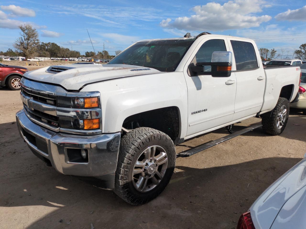 CHEVROLET SILVERADO 2018