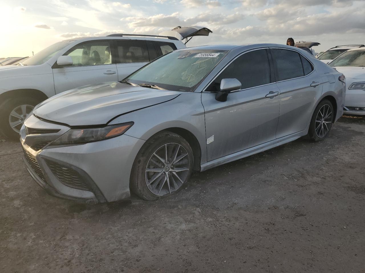 TOYOTA CAMRY SE N 2023