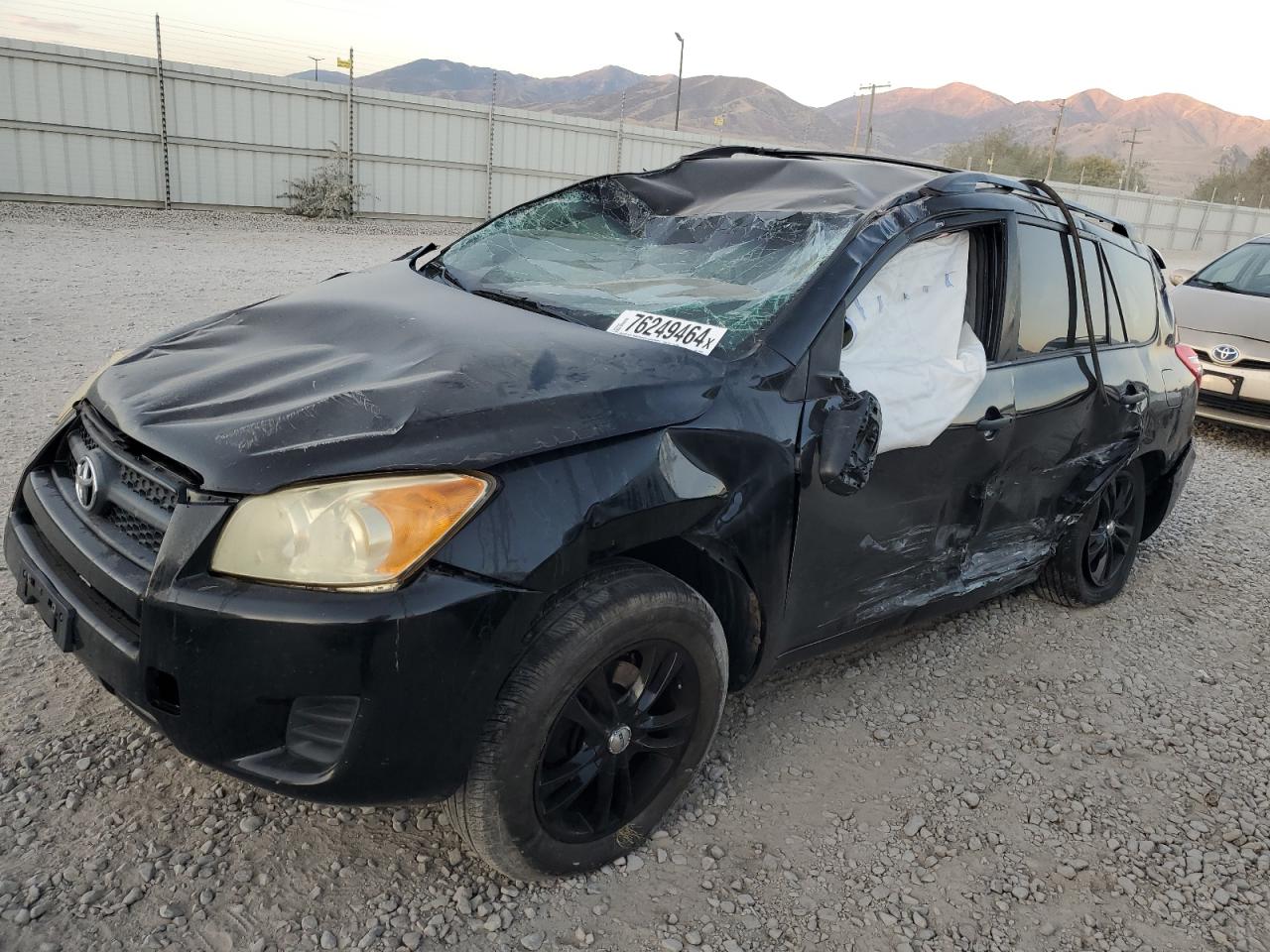 TOYOTA RAV4 2011