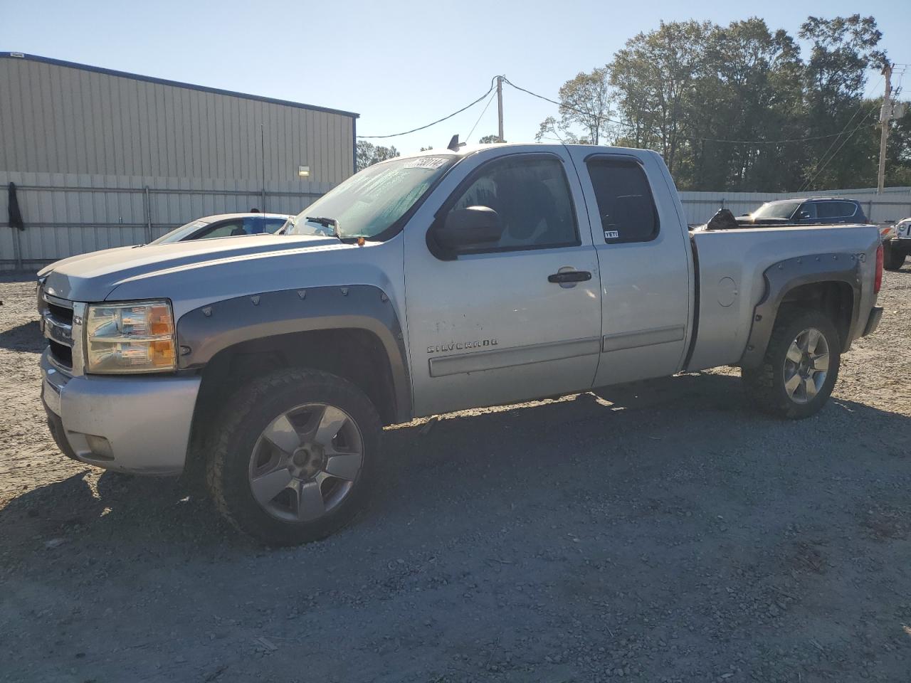 CHEVROLET SILVERADO 2011