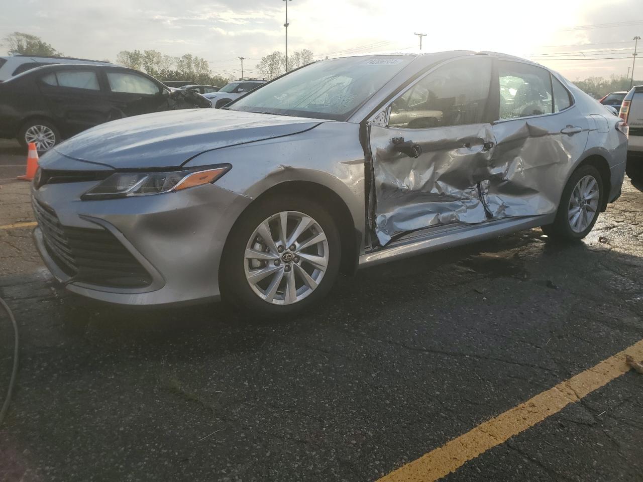 TOYOTA CAMRY LE 2024