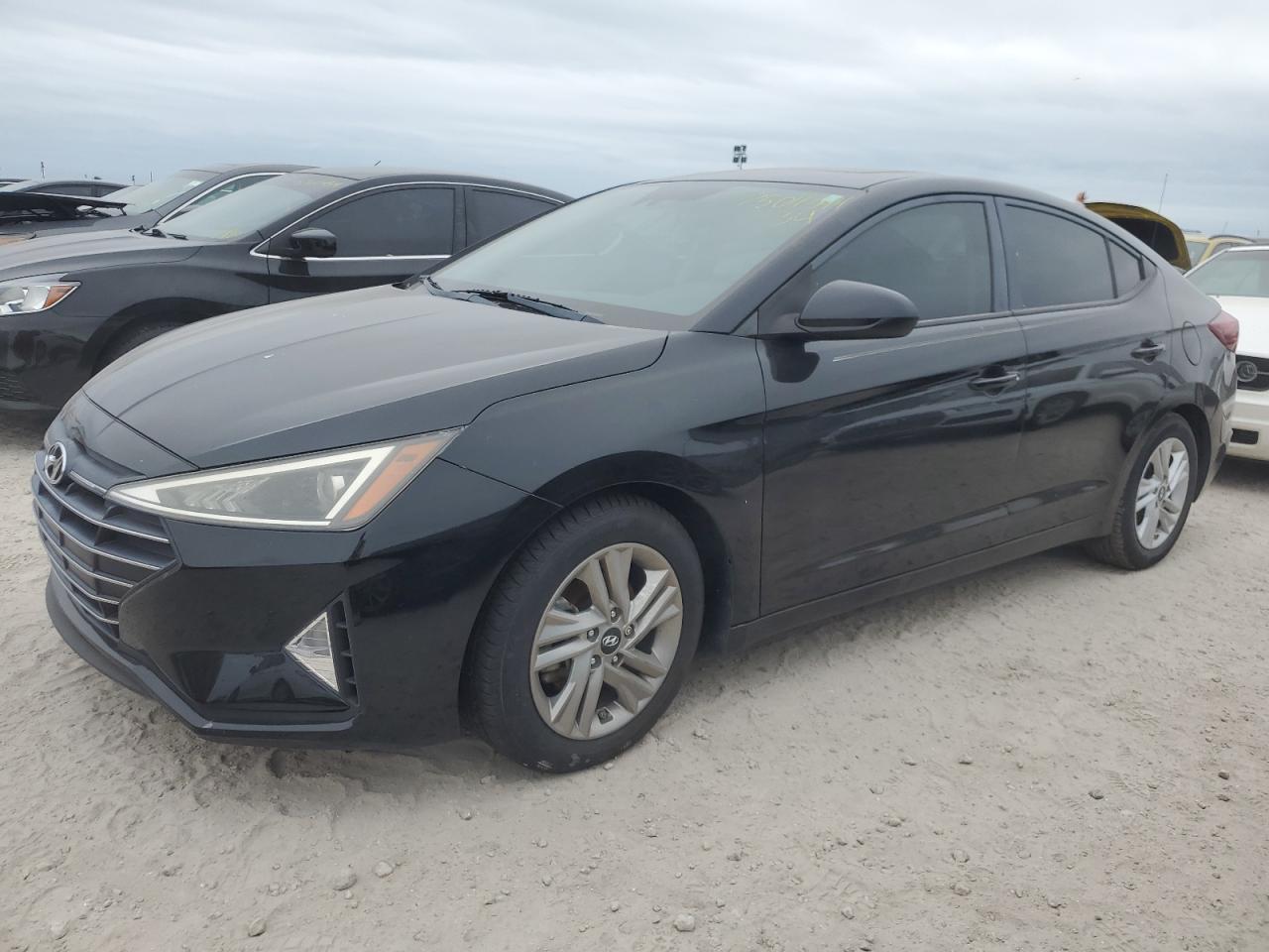 HYUNDAI ELANTRA SE 2019
