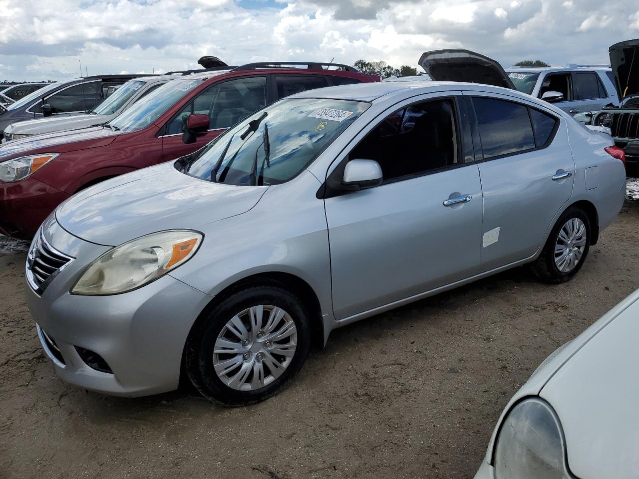 NISSAN VERSA 2014